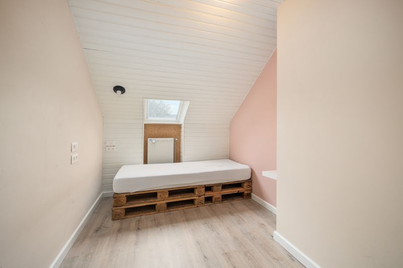 Roeselare : Charmante woning te huur in een gezellige wijk! foto 11