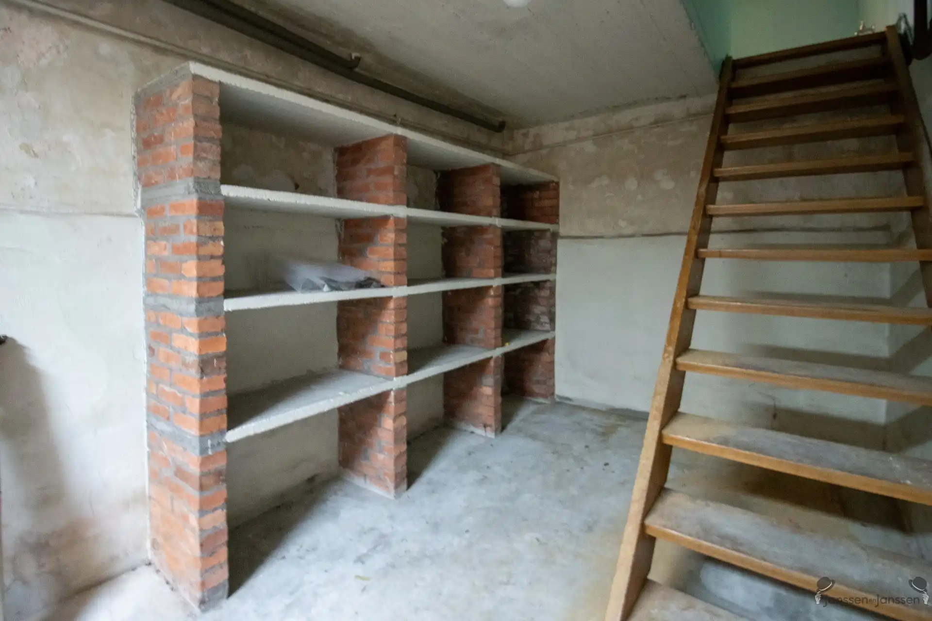 Te renoveren woning met 3 slaapkamers op 643 m² foto 19