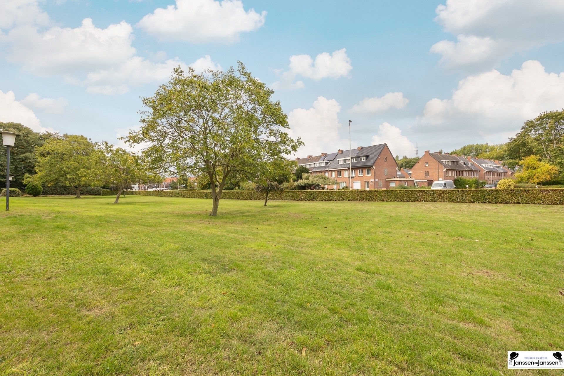 Uniek appartement met prachtig dakterras en panoramisch uitzicht foto 27