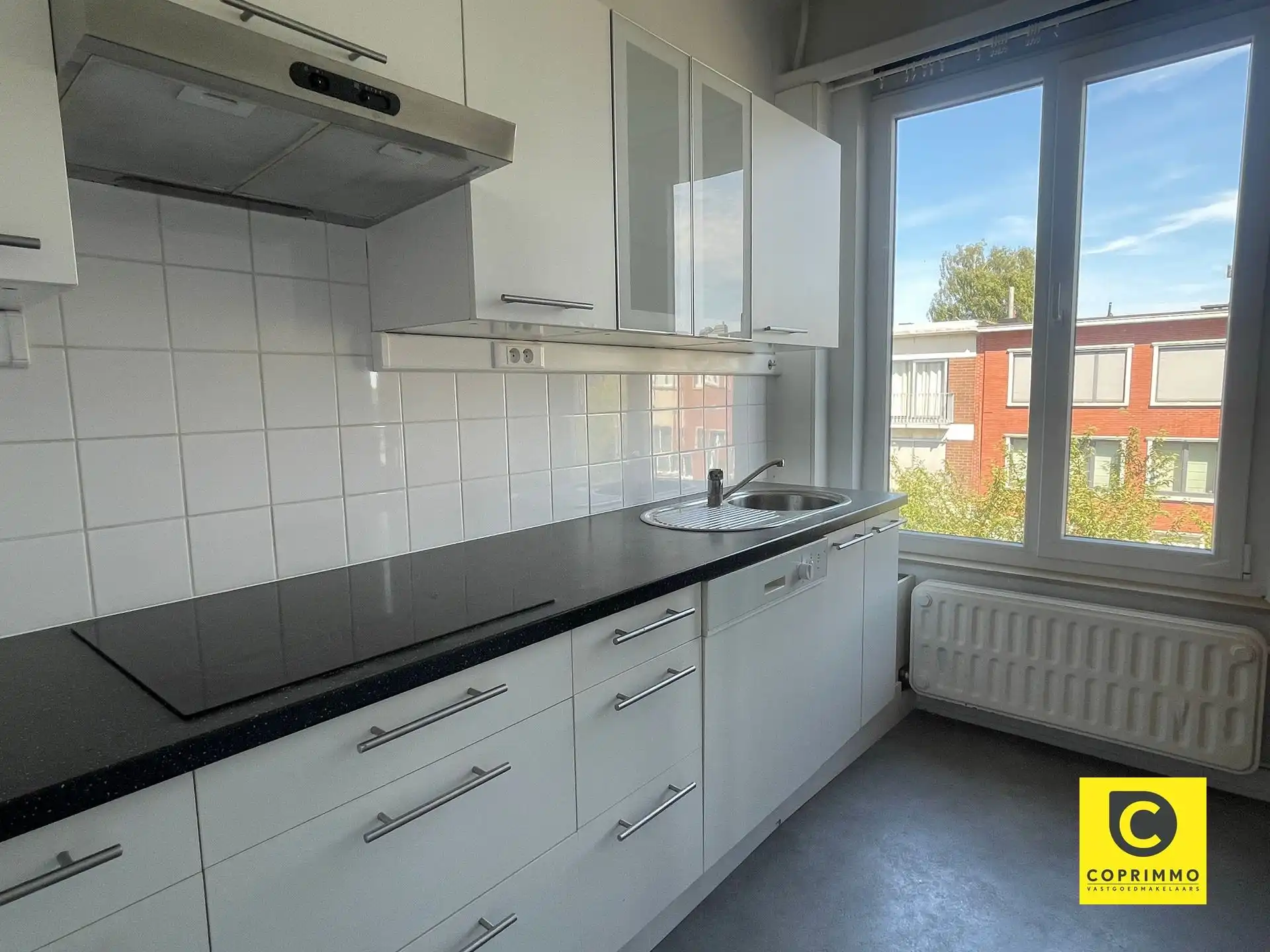 Lichtrijk 2-slaapkamer appartement in Wilrijk foto 2