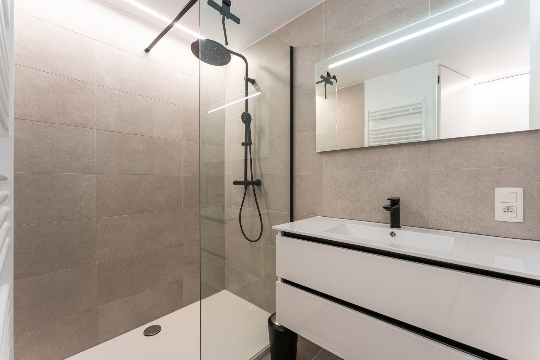 Prachtig vernieuwd appartement vlakbij centrum en strand foto 14