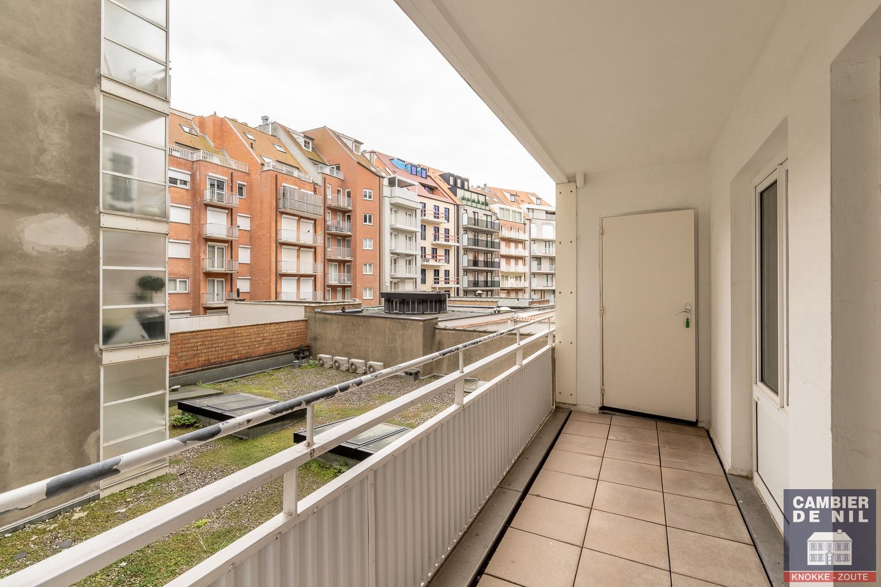 Lichtrijk, ongemeubeld, 3-slaapkamerappartement met frontaal zeezicht aan Albertplein – Hartje Zoute foto 26