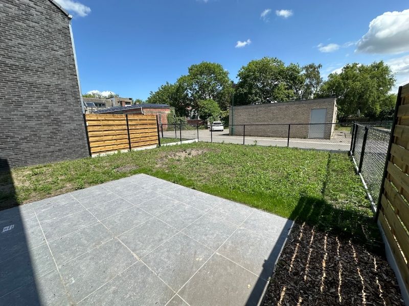 Stijlvolle nieuwbouwwoning in het centrum van Kaprijke! foto 17