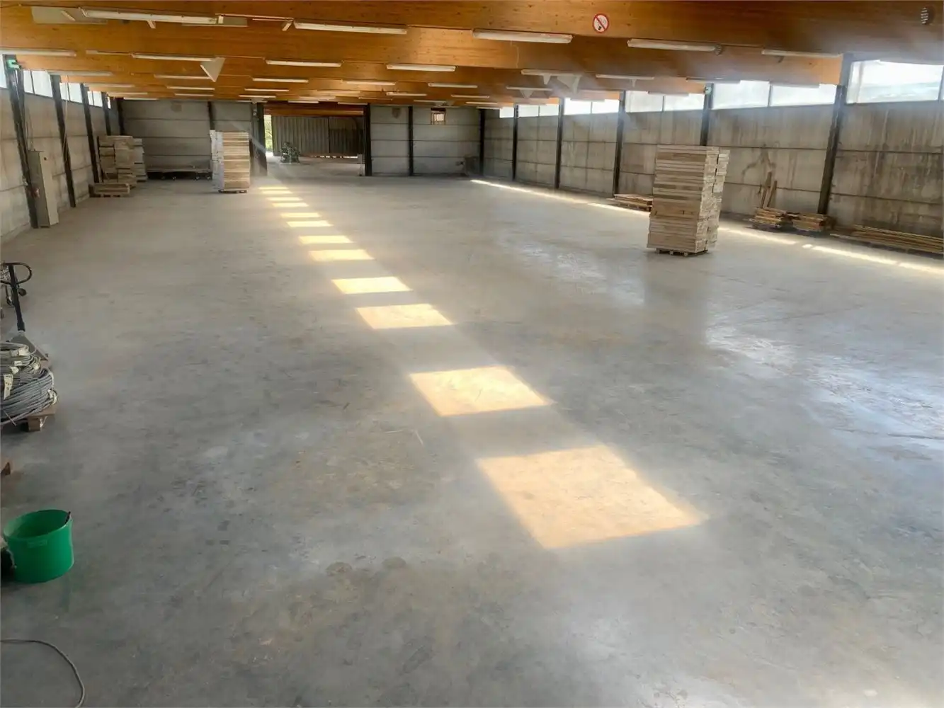 UNIEK BEDRIJFSGEBOUW MET OPTIONELE SHOWROOM INDUSTRIEZONE NOORD II foto 11