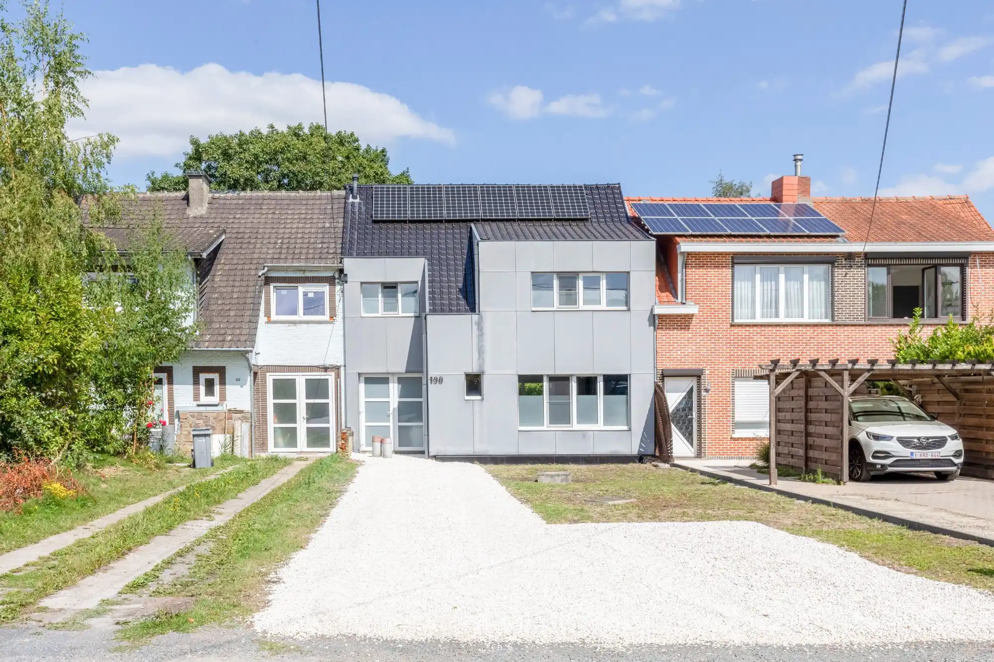 Moderne familiewoning met verrassende buitenruimte foto 20