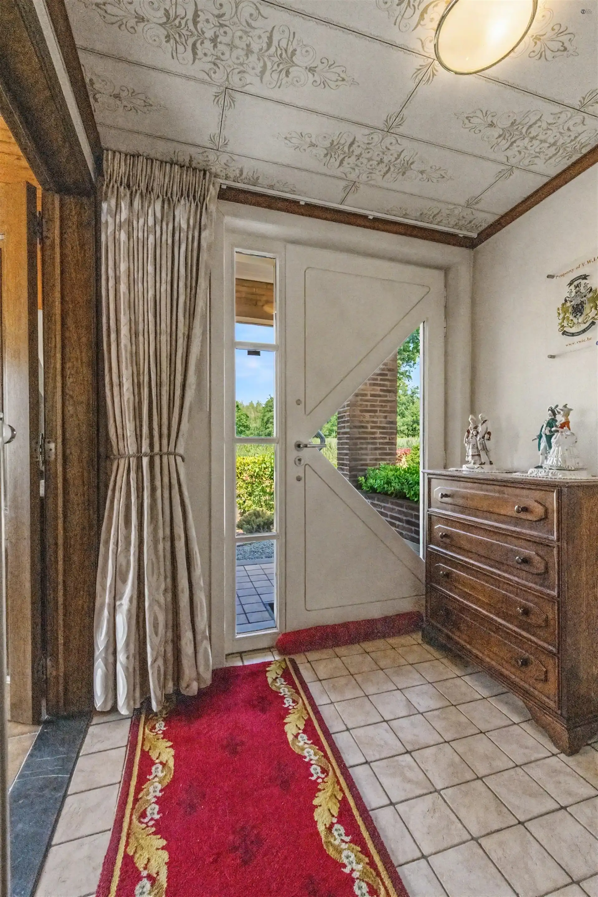 Verzorgde bungalow in rustige straat te Stekene foto 5