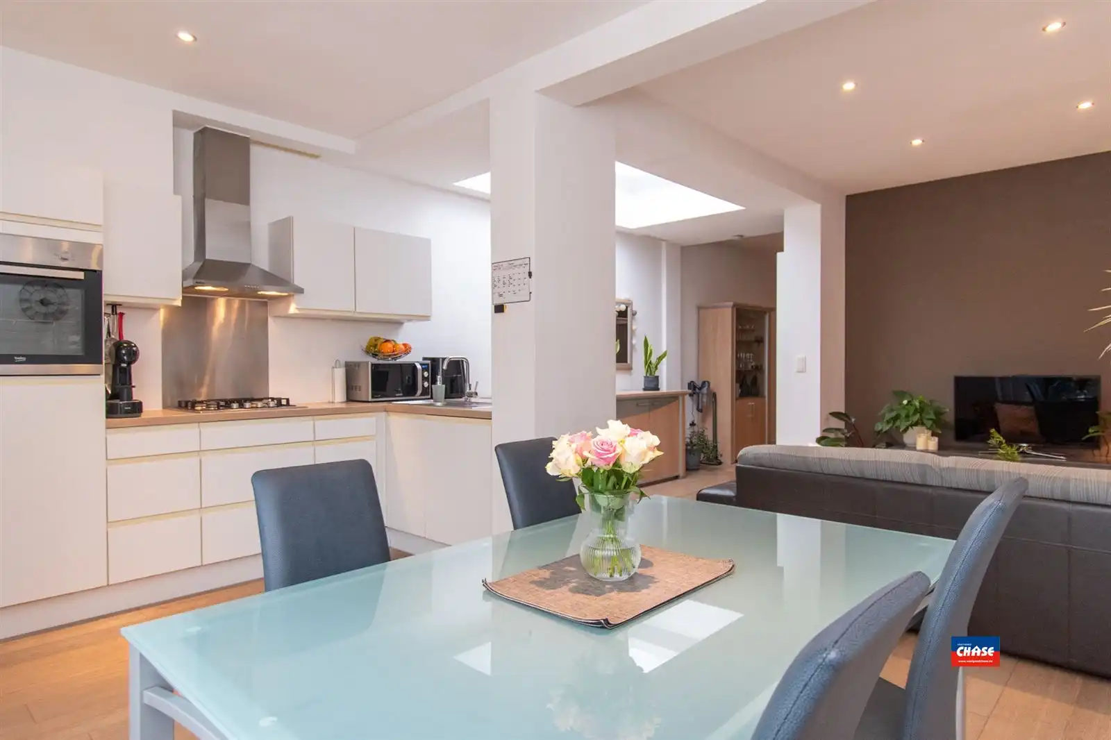 Gelijkvloersappartement met twee slaapkamers en tuin foto 8