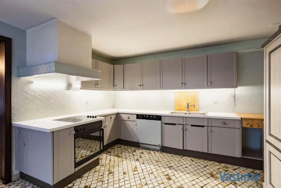 Uniek pand bestaande uit 2 woongelegenheden, garage en buitenruimte foto 18