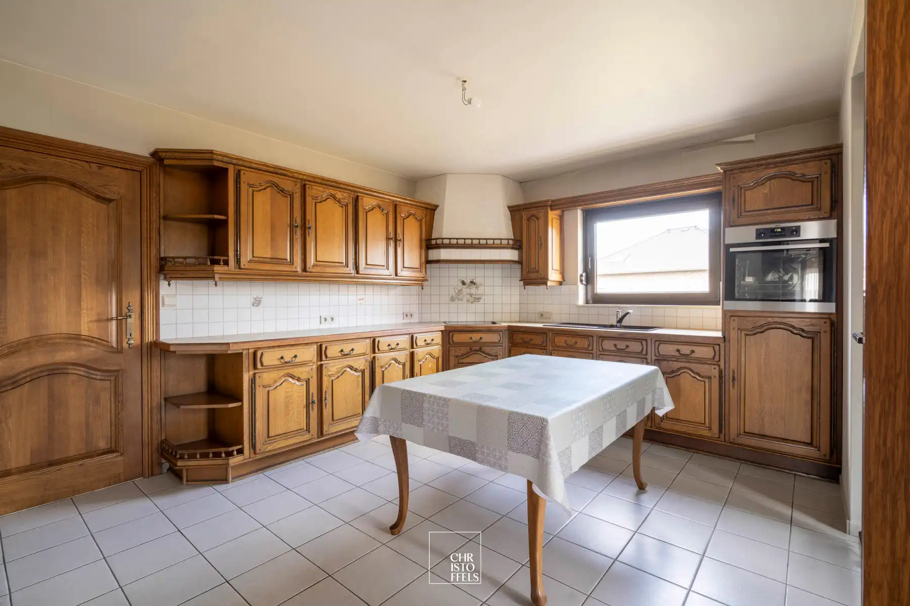 Ruime gezinswoning (232m²) met 5 slaapkamers te Zutendaal!  foto 6