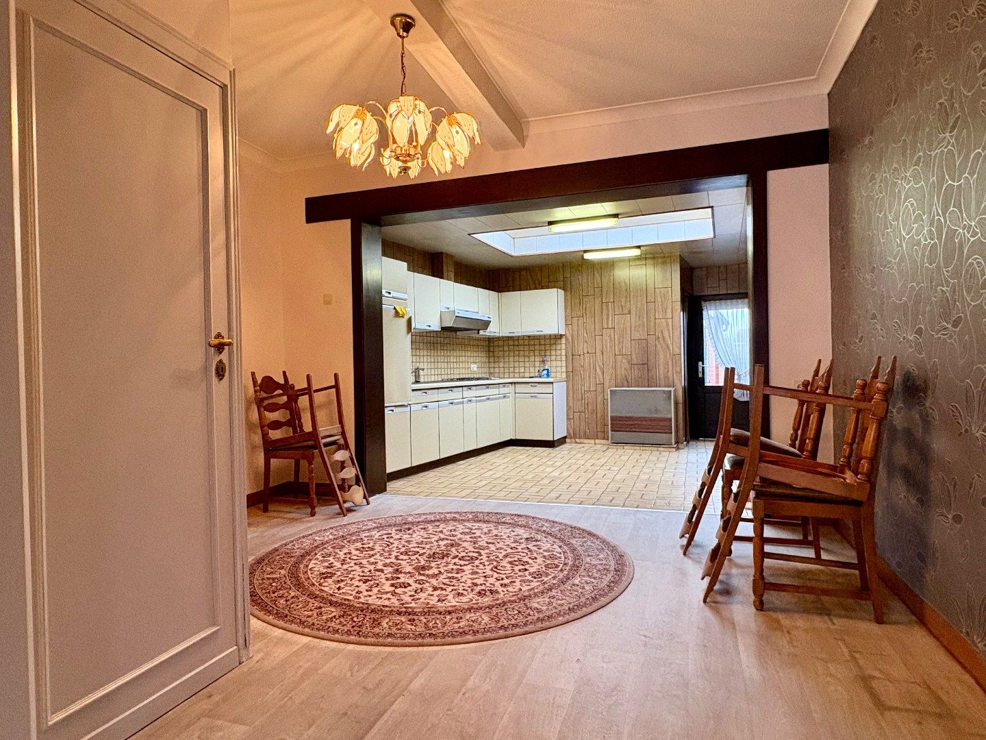 Woning dichtbij centrum Kuurne met parkeerplaats, gezellige tuin. foto 7