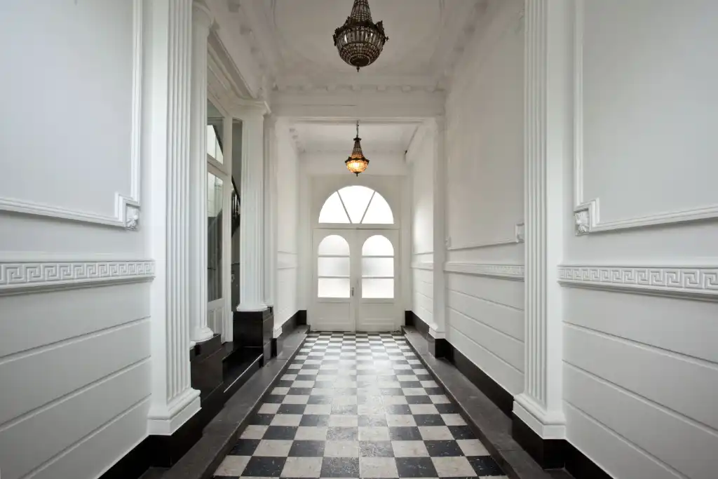 Neoclassicistisch herenhuis (438 m²) met een zuidwest gerichte tuin foto {{pictureIndex}}