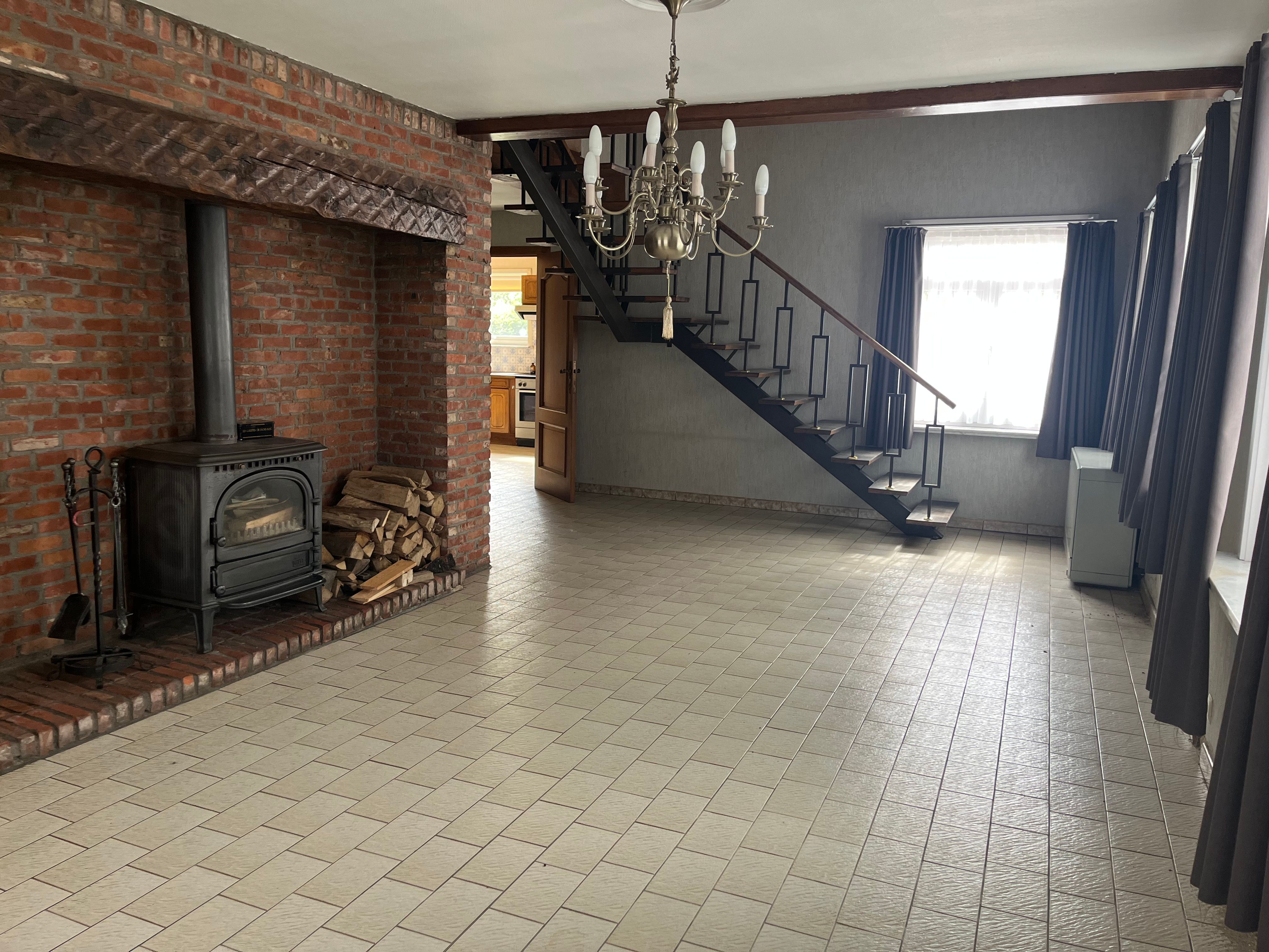 Te renoveren open bebouwing met karakter en ruime tuin. foto 5