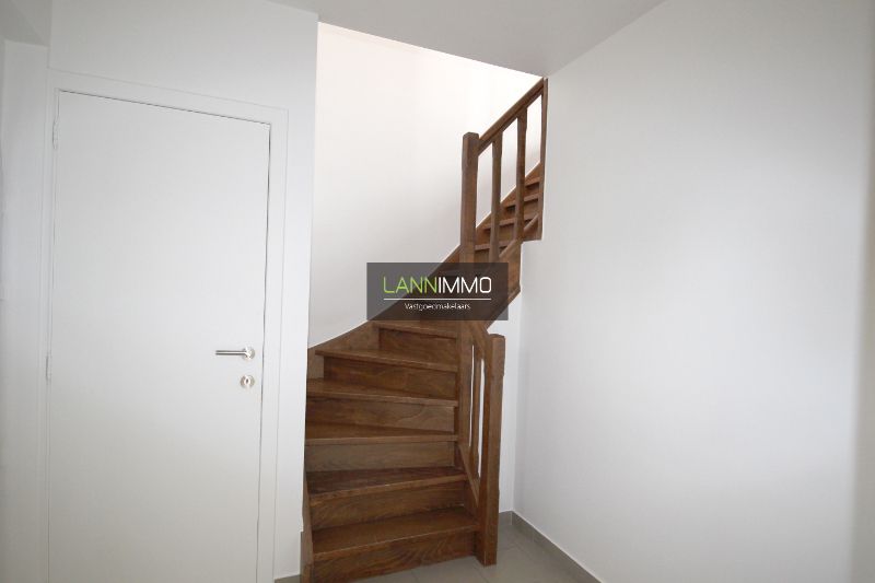 Instapklare woning met 3 slaapkamers en 2 garages foto 4