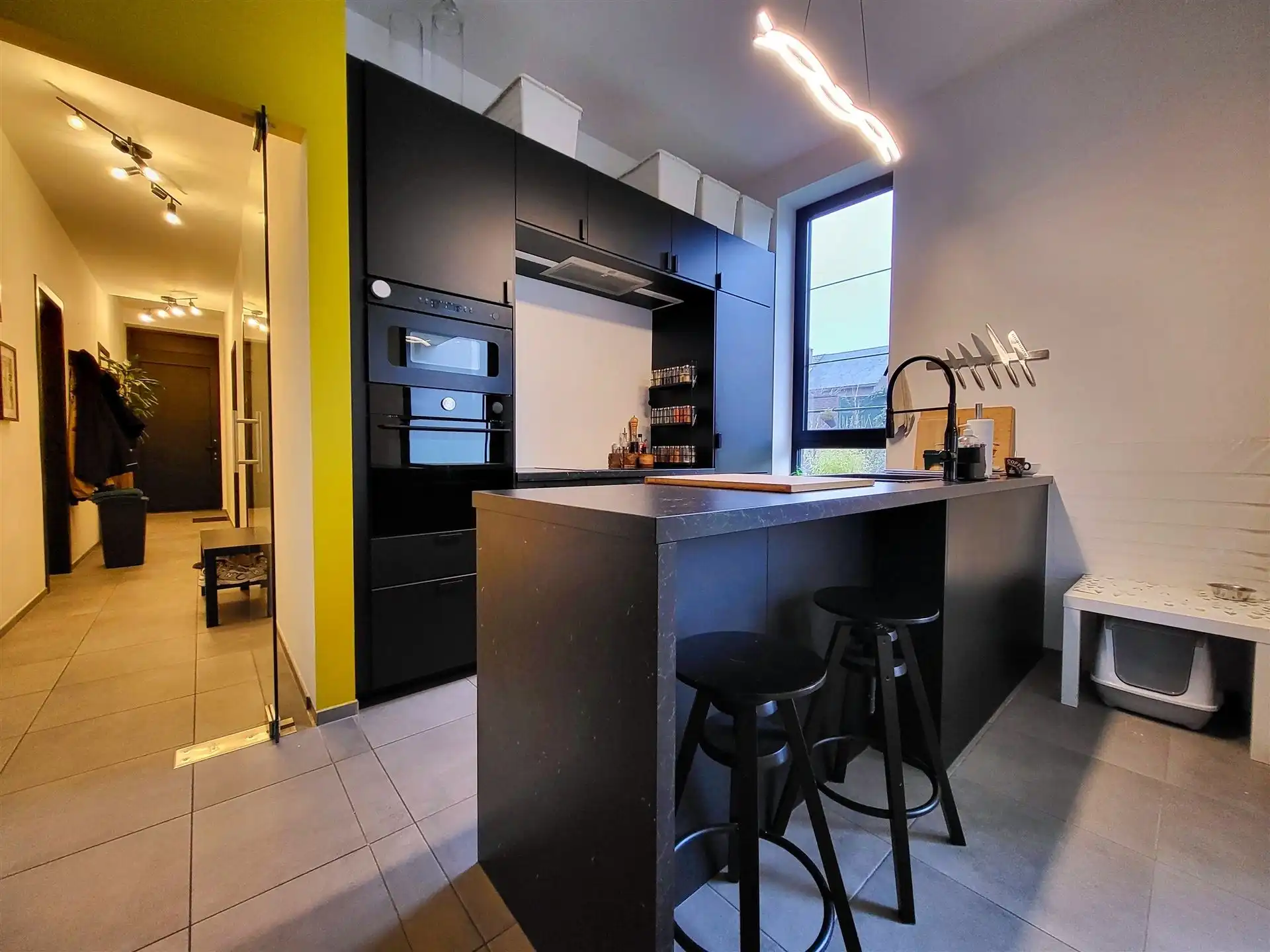 Gelijkvloers appartement met tuin! foto 12