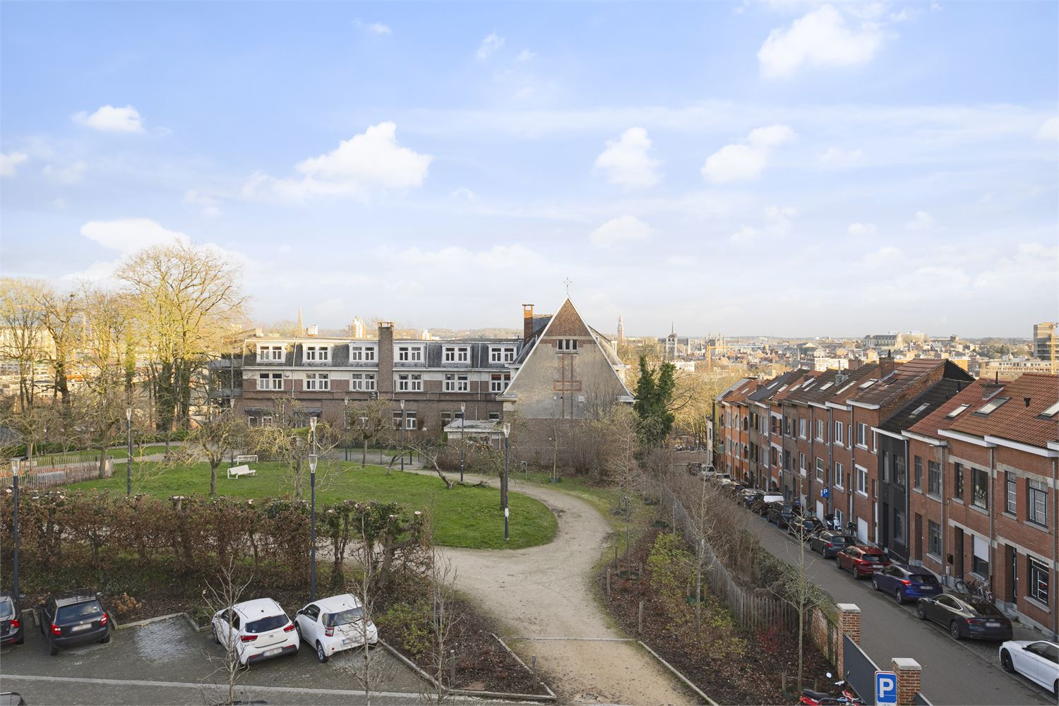 Charmante rijwoning binnen de ring van Leuven met 2 slaapkamers. foto 3