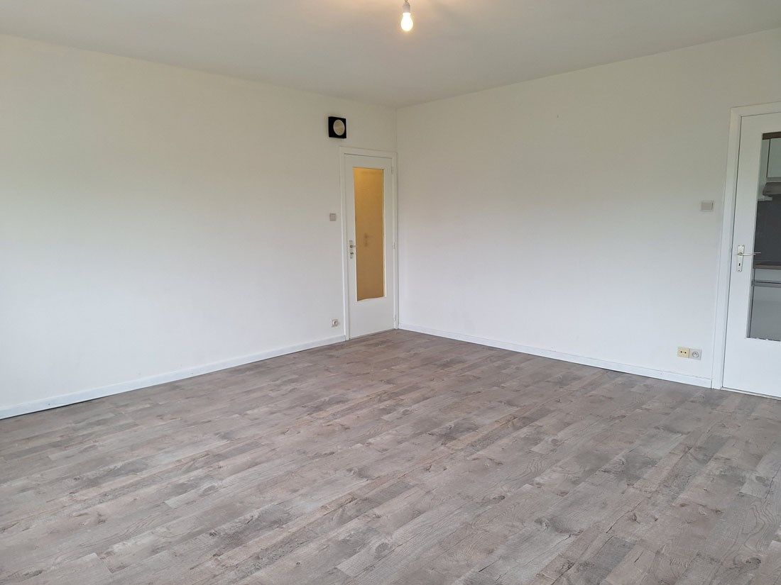 Instapklaar appartement te Lummen centrum met één slaapkamer foto 4