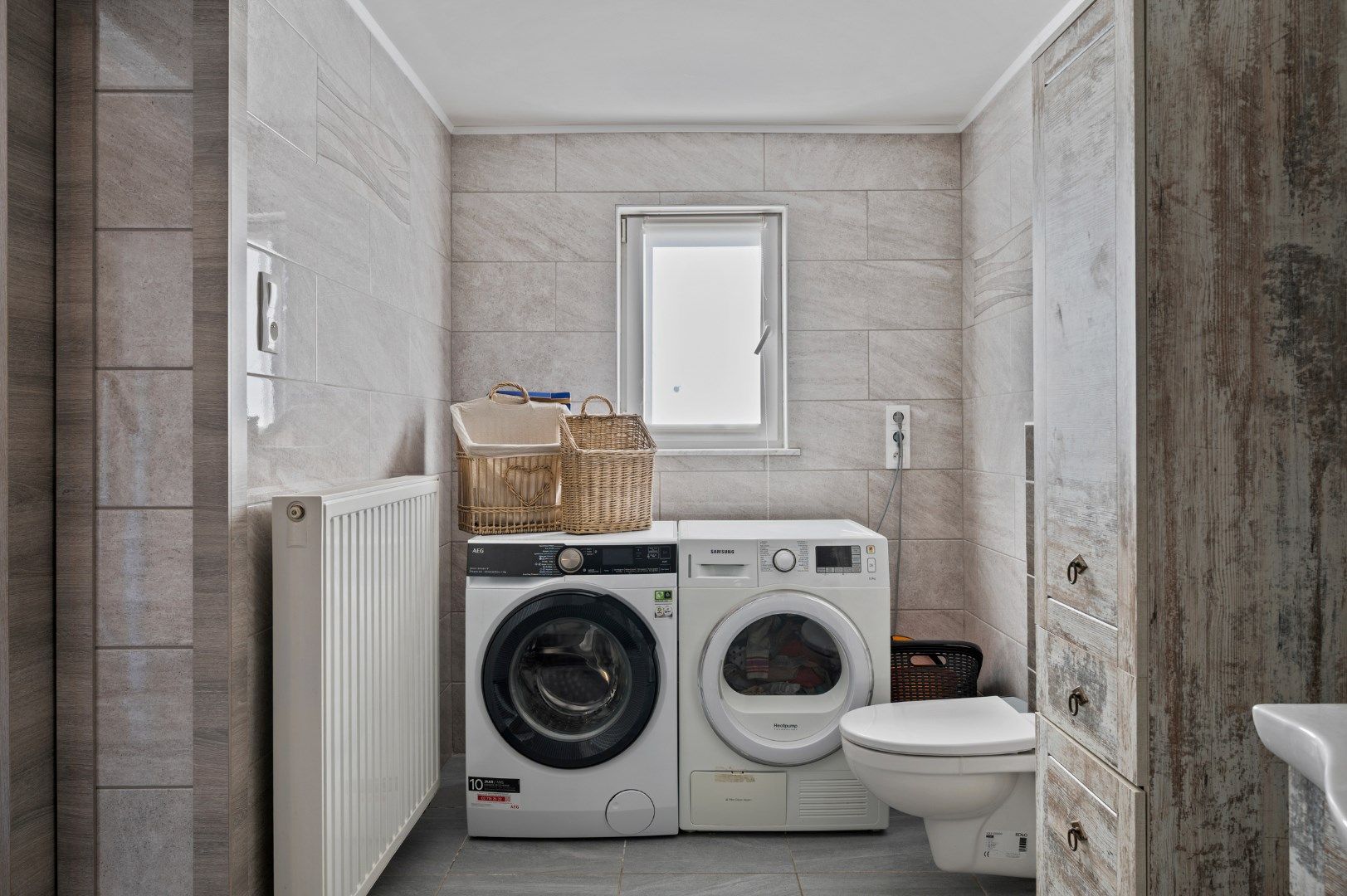 RUIME WONING MET CHARMANTE VOORGEVEL IN HET RUSTIGE ZUIDSCHOTE (IEPER) foto 17