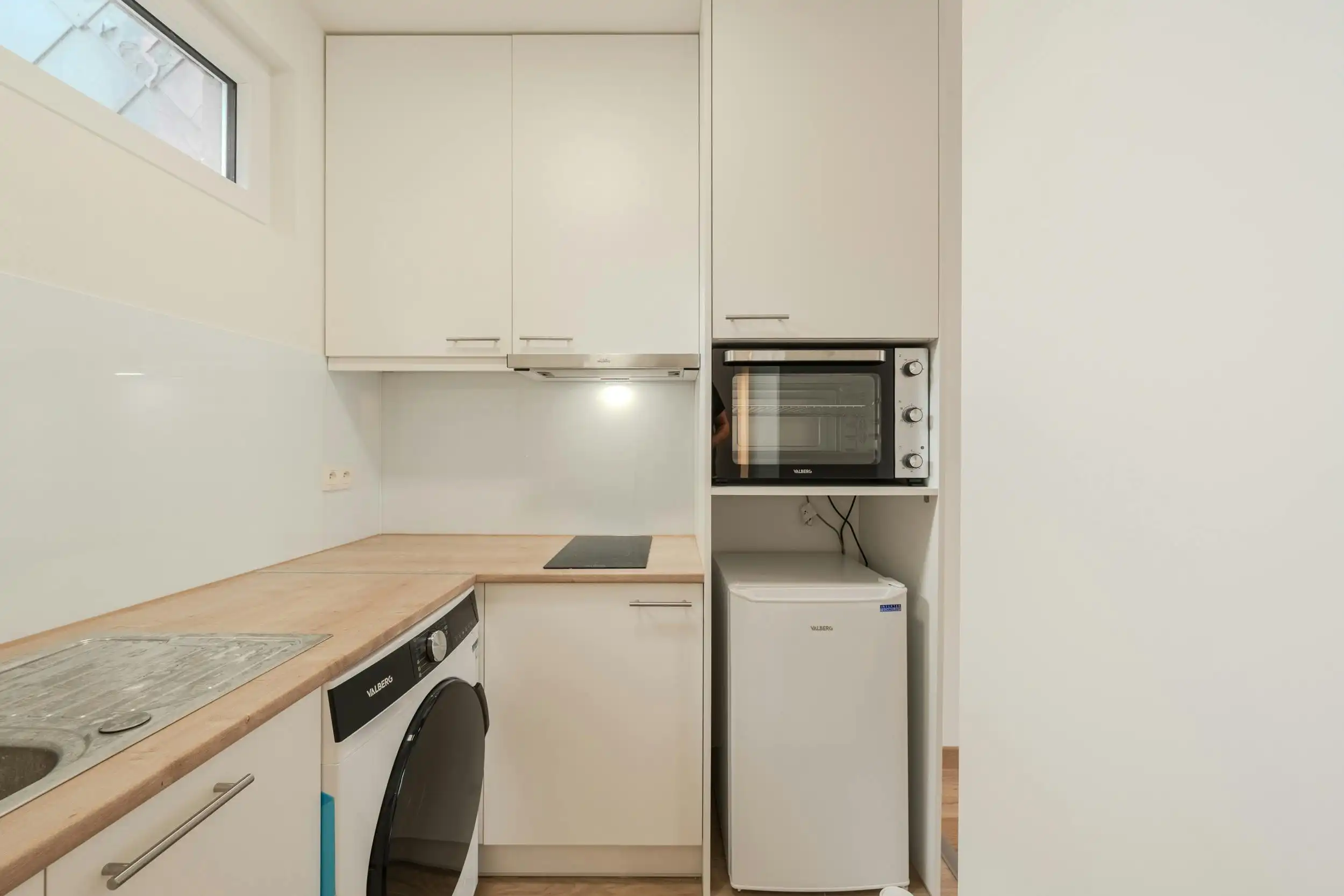 Gerenoveerde studio te koop te Oostende foto 12