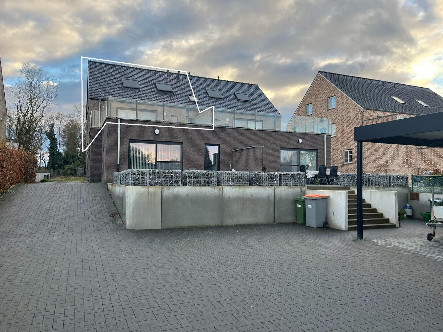 Energiezuinig duplex appartement met 3 slaapkamers en ruim terras foto 4