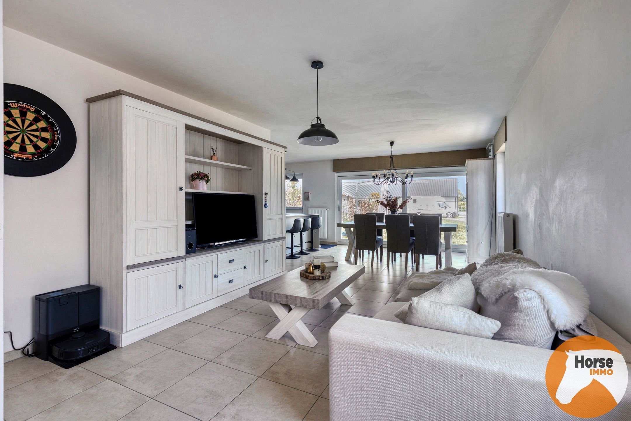 TORHOUT - Recente HOB met paardenstallen foto 5