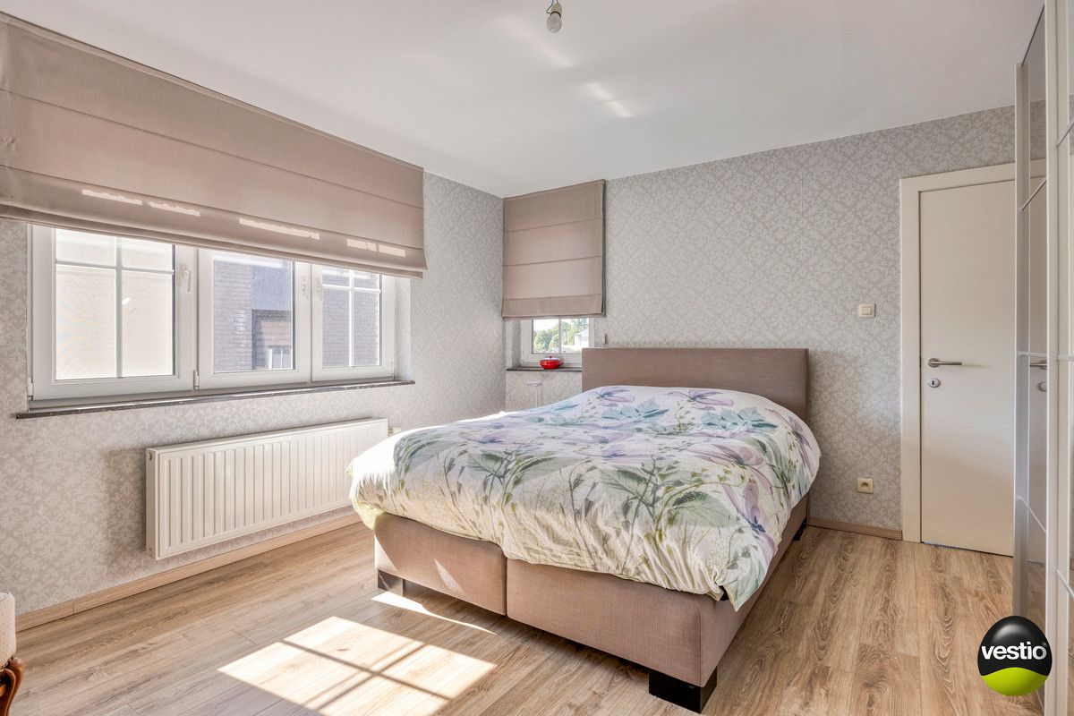 TIJDLOZE RUIME WONING MET 3 SLK OP 5A90CA NABIJ CENTRUM BEVERST. foto 16