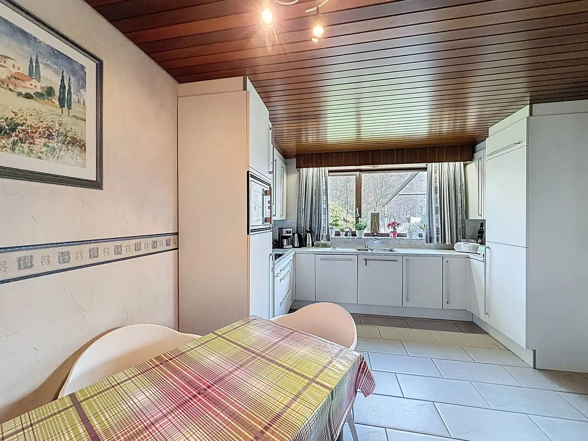 Verzorgde woning met 3 slaapkamers op mooi perceel. foto 12