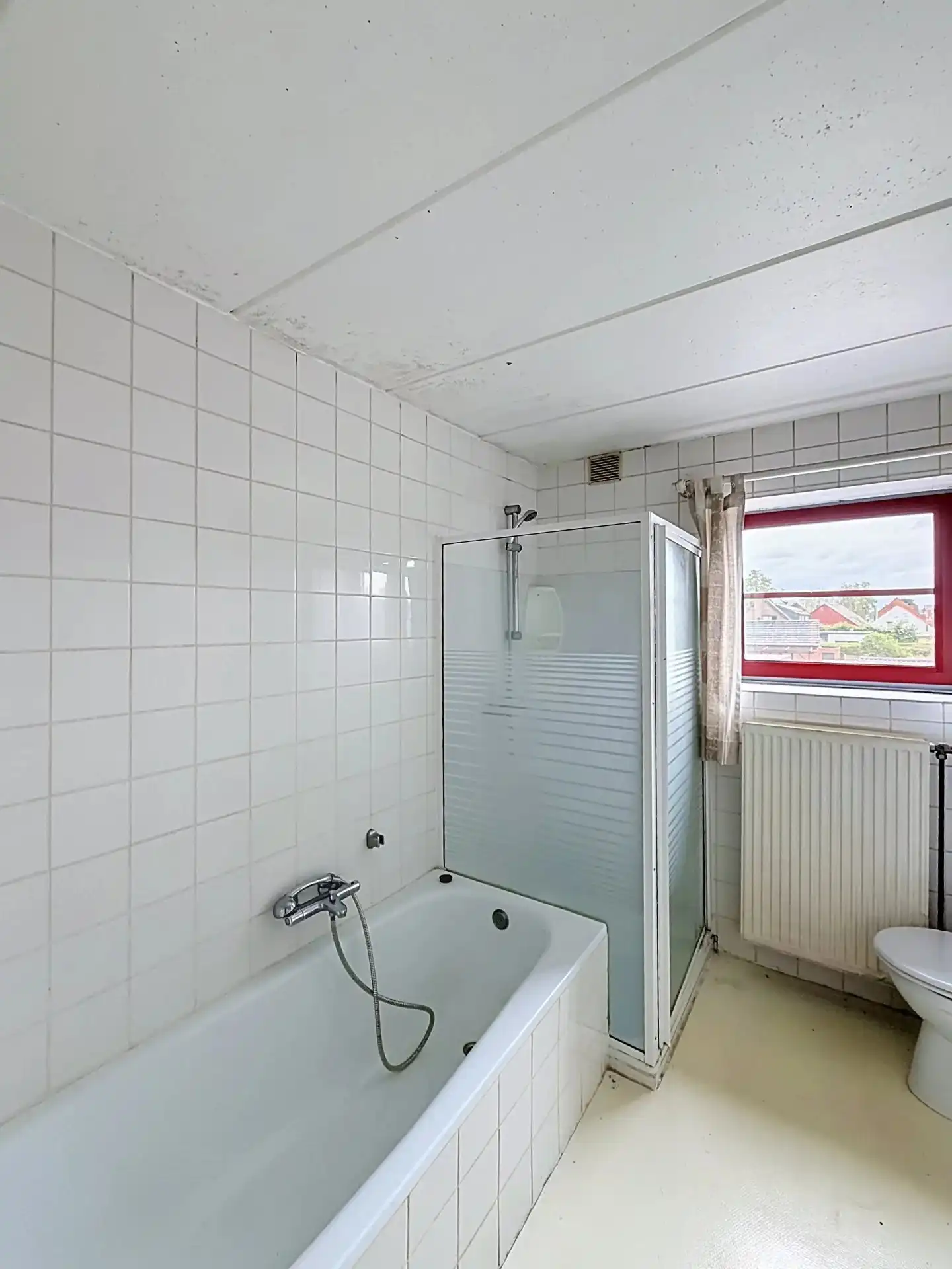 Verrassend ruime woning met 4 slaapkamers en mogelijke praktijkruimte foto 19