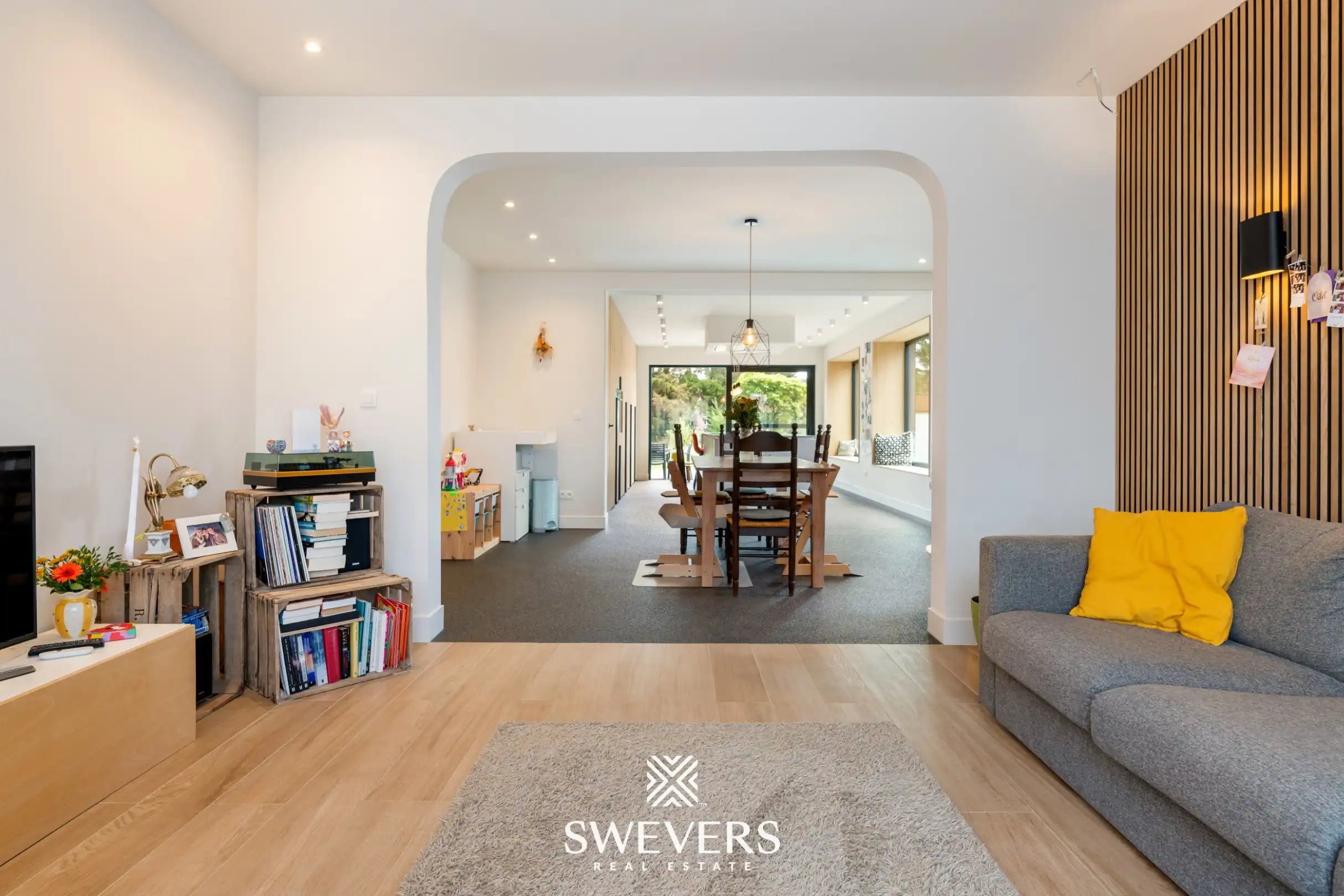 Ruime gerenoveerde woning op topligging foto 4
