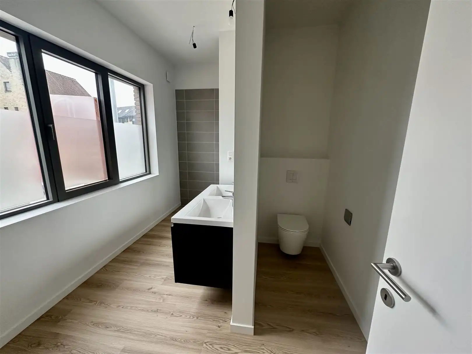 Instapklare gezinswoning te huur met tuin nabij het station foto 10