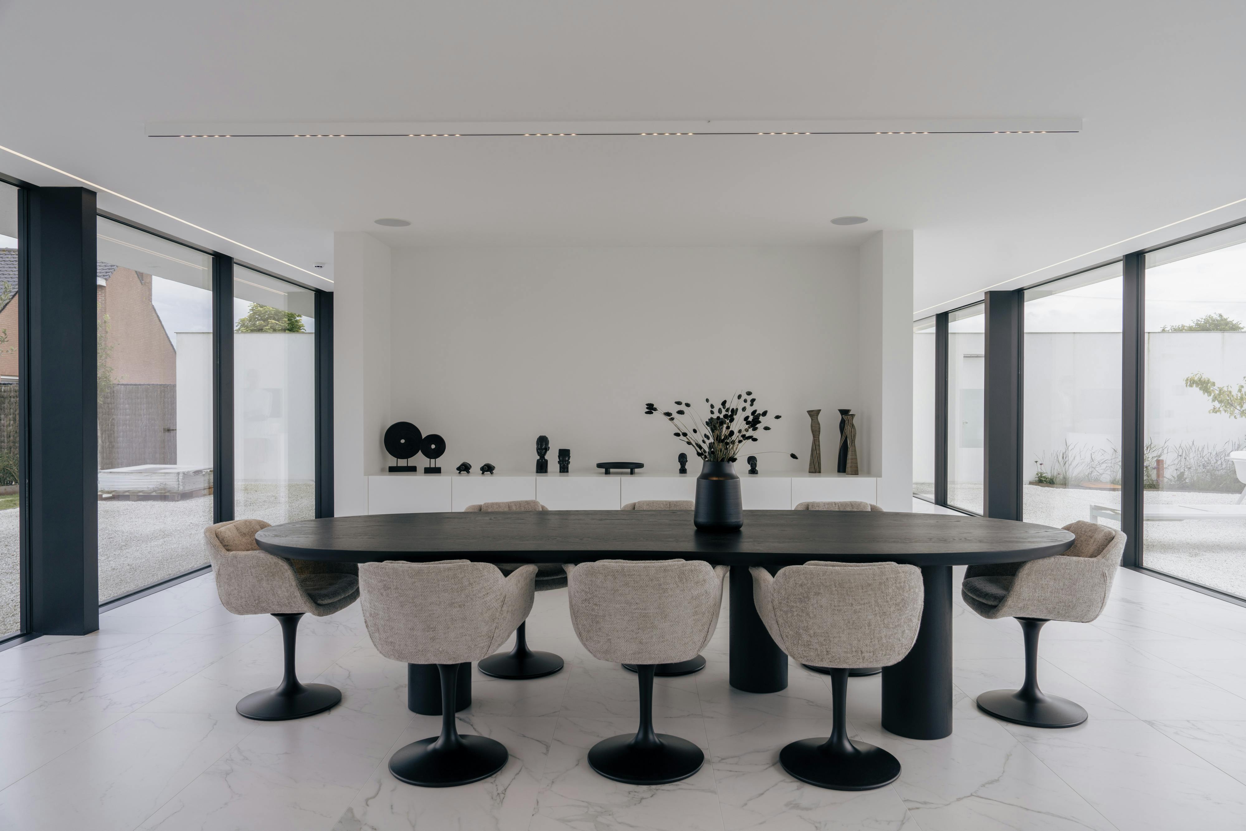 Hypermoderne strakke villa met zwembad in Gits foto 8