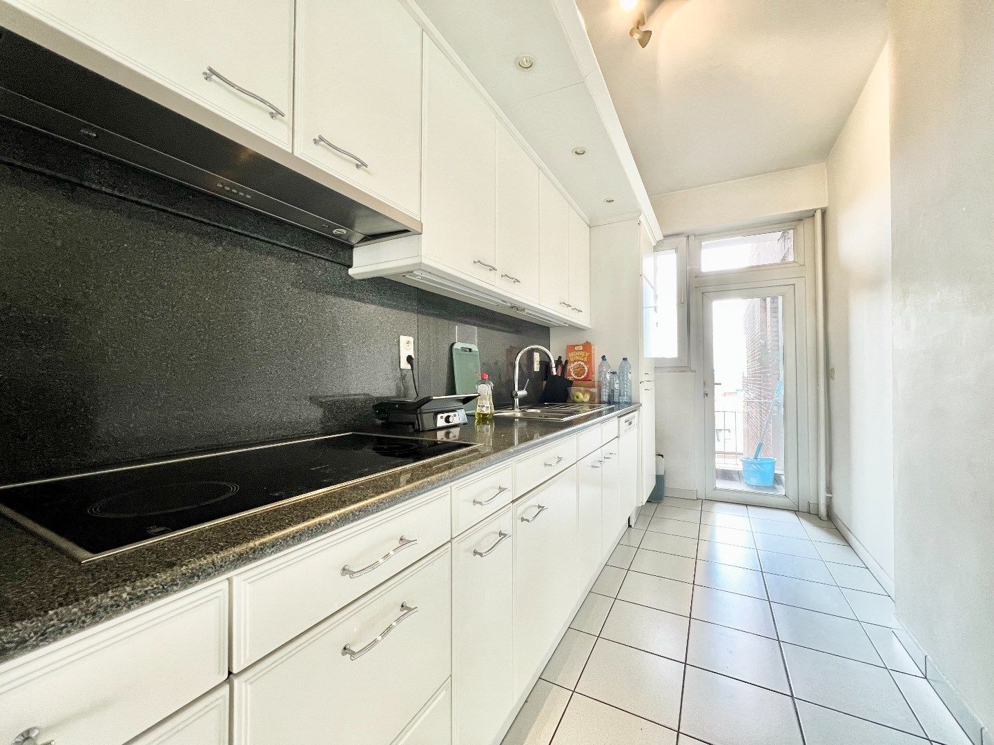 Instapklaar appartement met drie slaapkamers foto 8