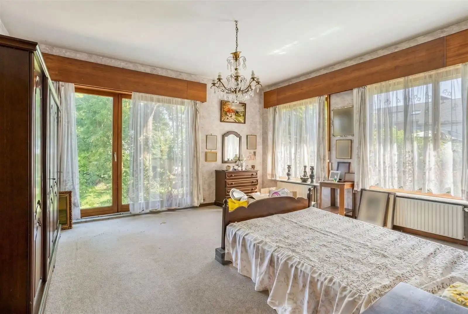 Te renoveren gezinswoning  (371 m²) met 5 slaapkamers op een perceel van 10a66ca te Huizingen foto 10