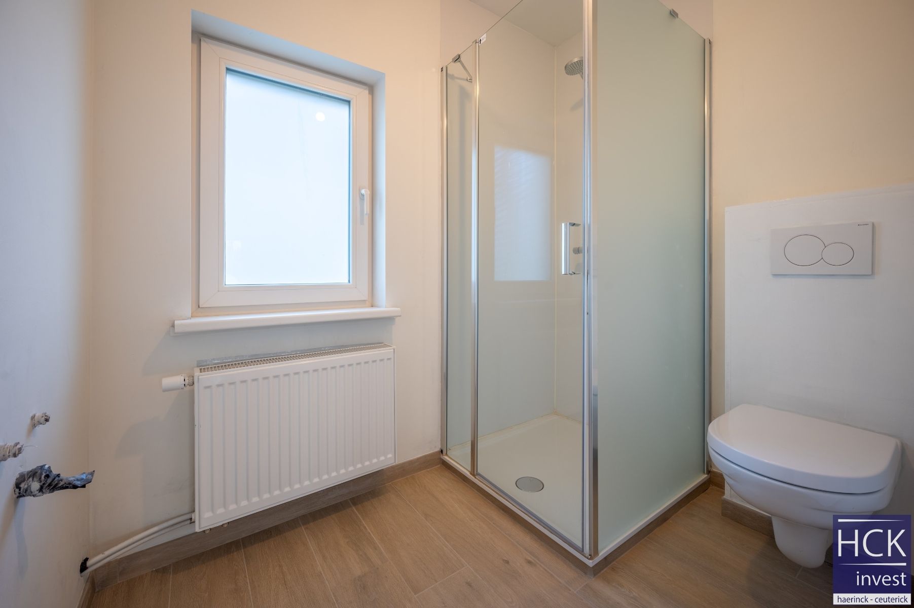 WAREGEM - Schitterend gerenoveerde & energiezuinige woning met 3 SLPK foto 16