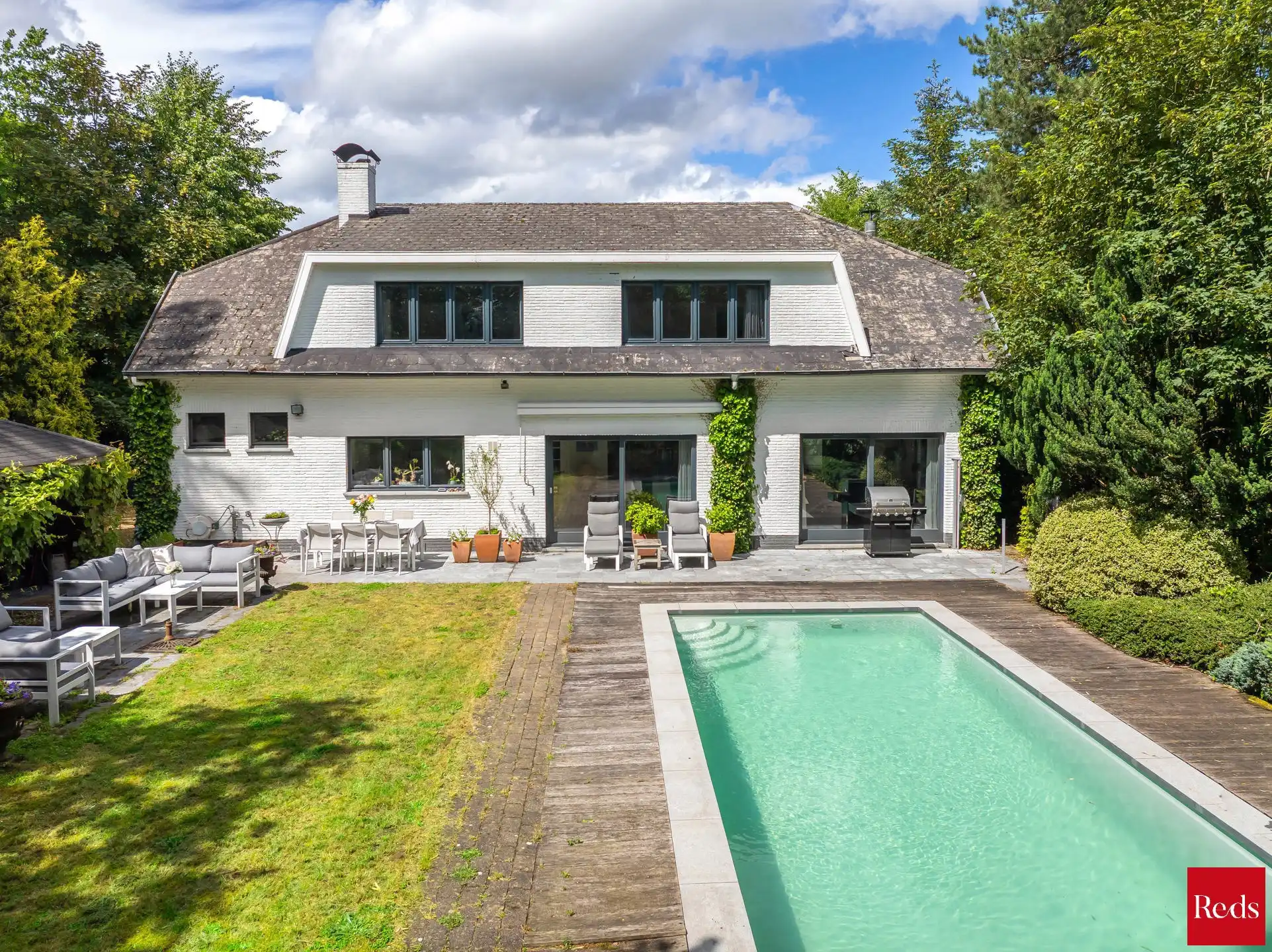 Instapklare villa met zwembad in groene omgeving foto 20