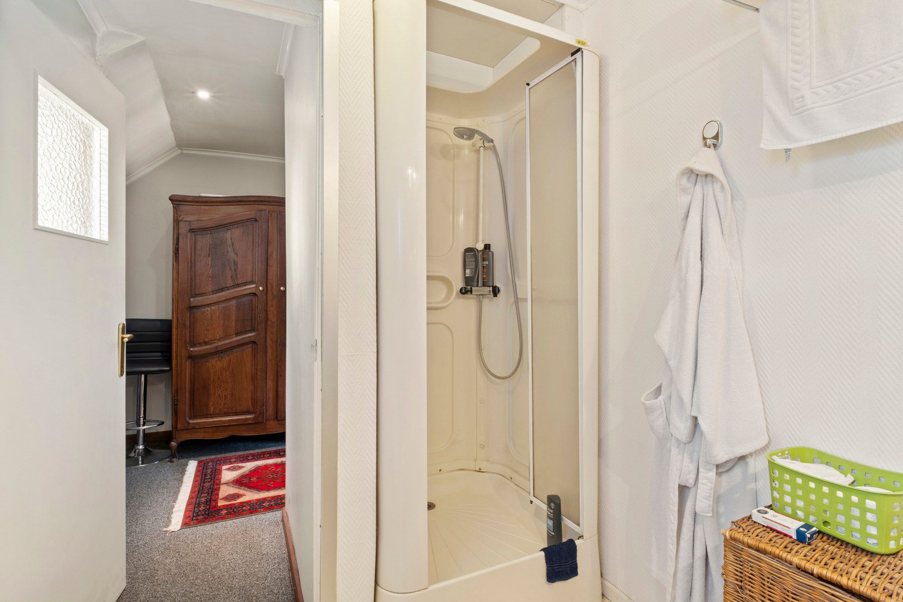 Huis met kantoorruimte te St. Kruis foto 17