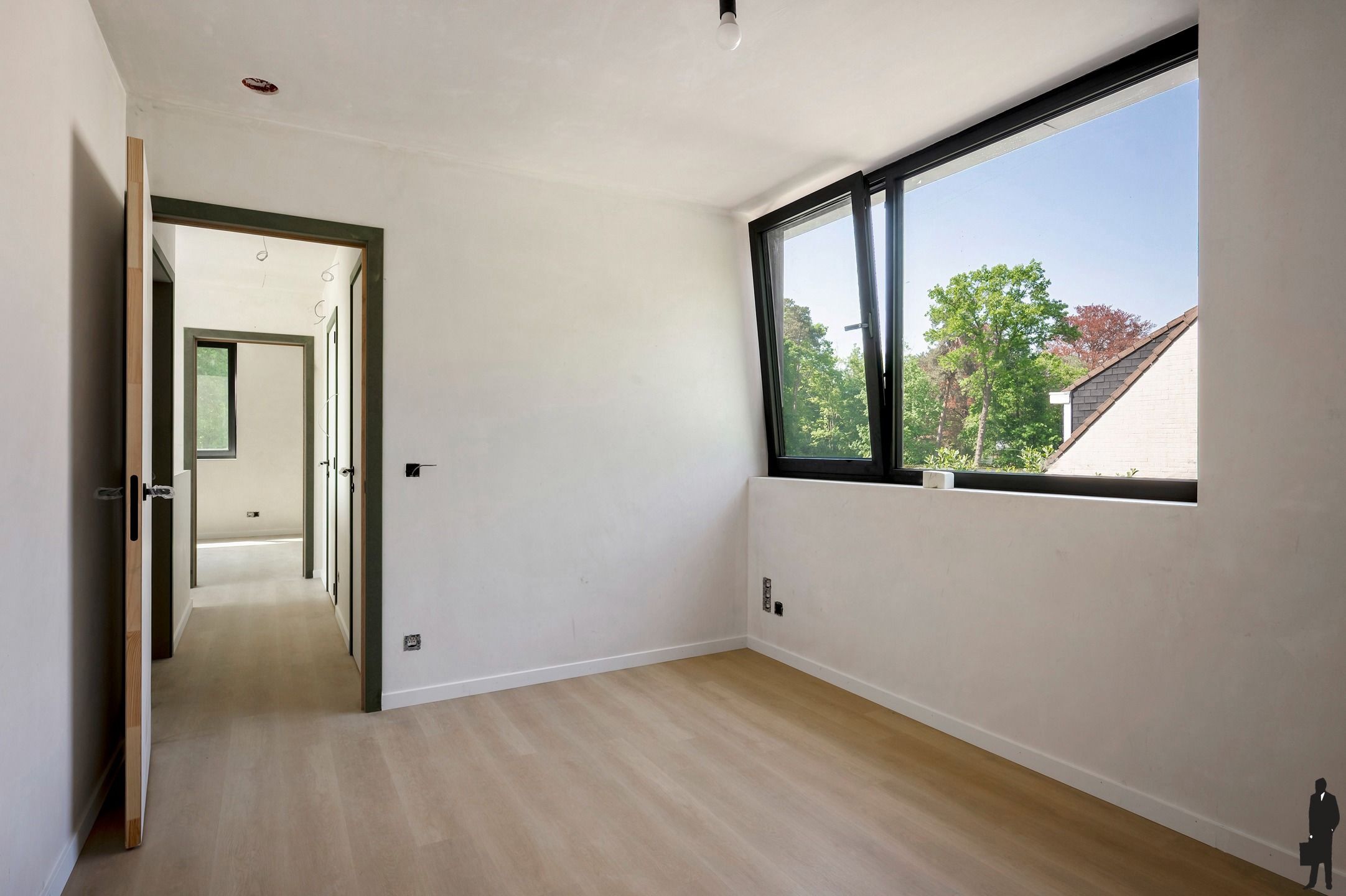 Moderne nieuwbouwwoning op een perceel van ca. 825 m²!  foto 15