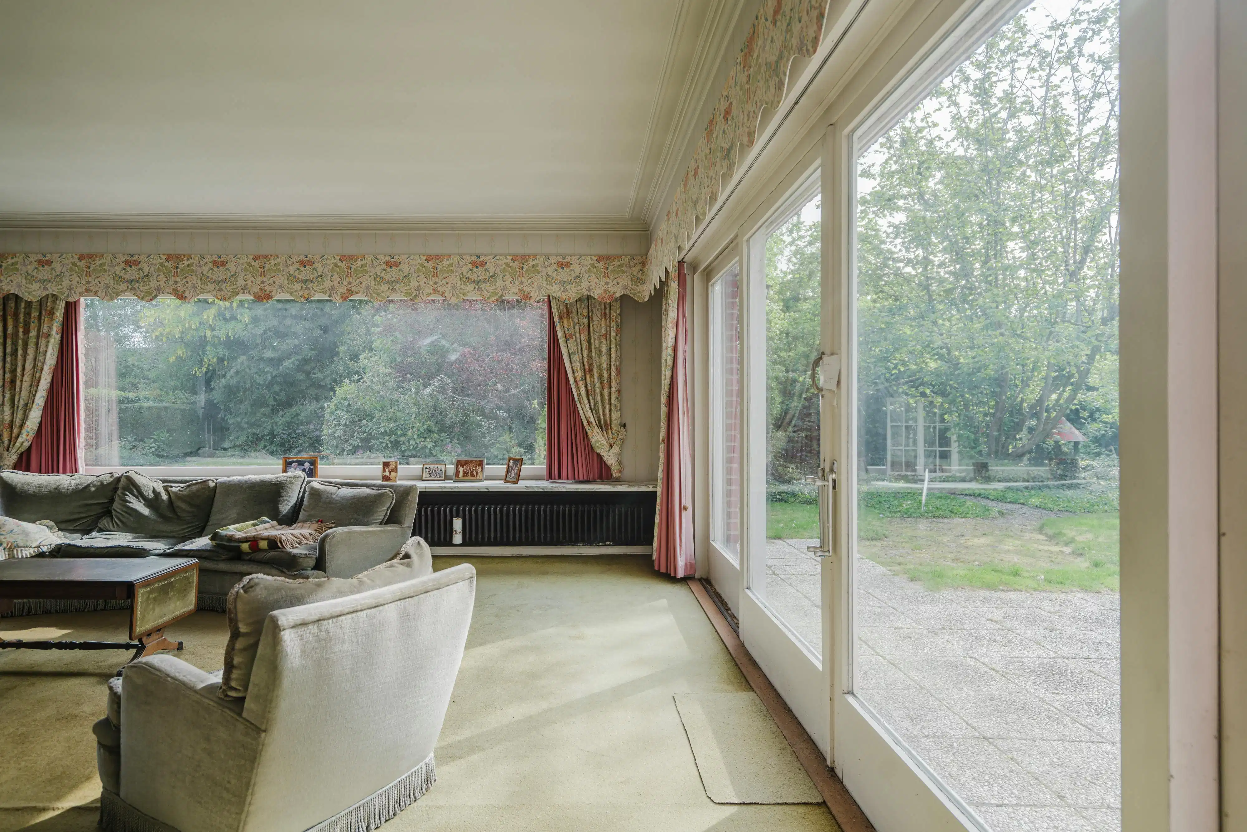 Karaktervolle woning met 4 slaapkamers te koop in Bissegem! foto 5