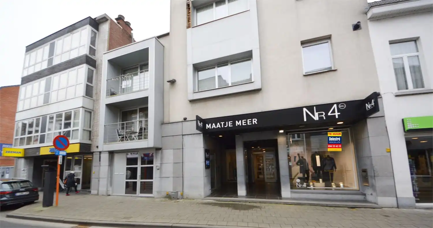 UNIEKE COMMERCIËLE OPP. 630 M2 MET PARKING NAAST ZEEMAN EN MULTIPHARMA foto 4