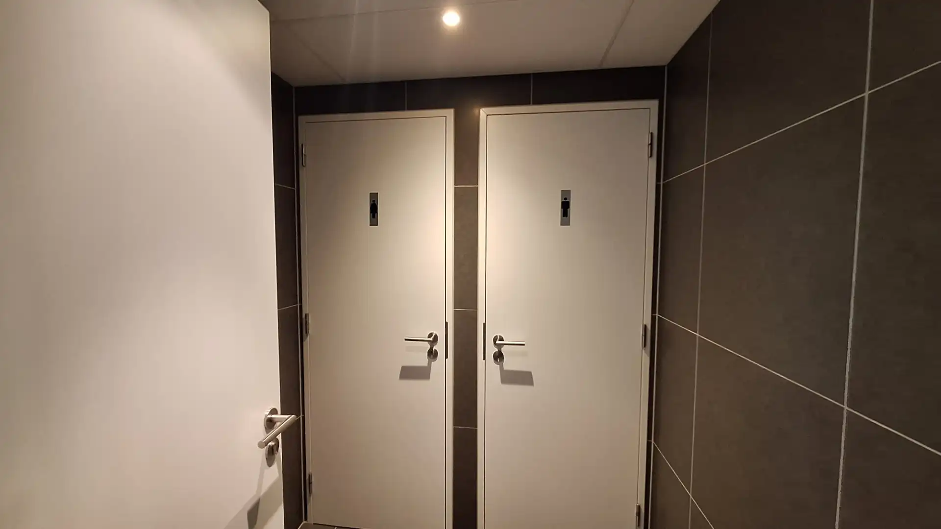 Commerciële ruimte te huur foto 13