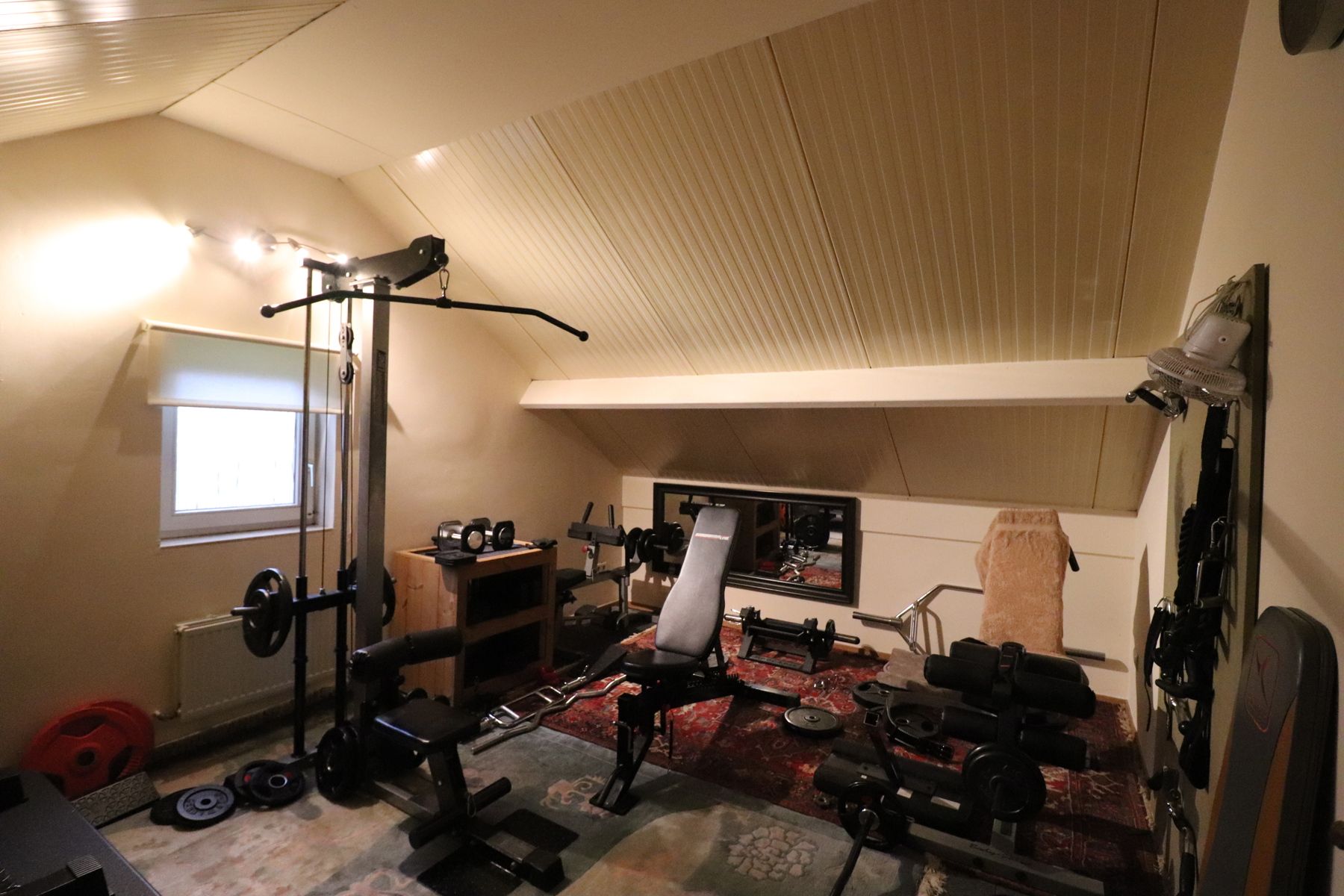 Een weekendverblijf met verdieping en met terras en tuin foto 11