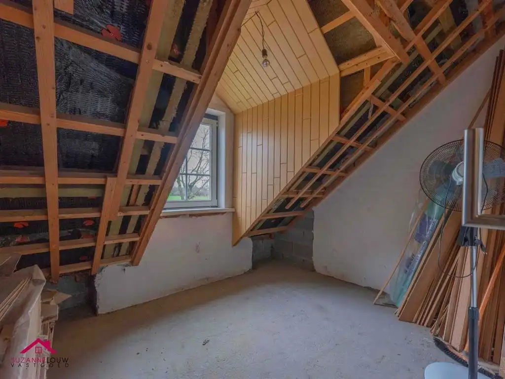 Verrassend ruime en gezellige, instapklare vrijstaande woning met paardenstal foto 35