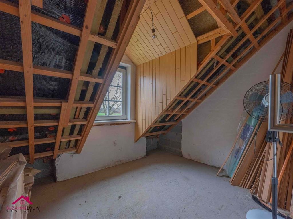 Verrassend ruime en gezellige, instapklare vrijstaande woning met paardenstal foto 35