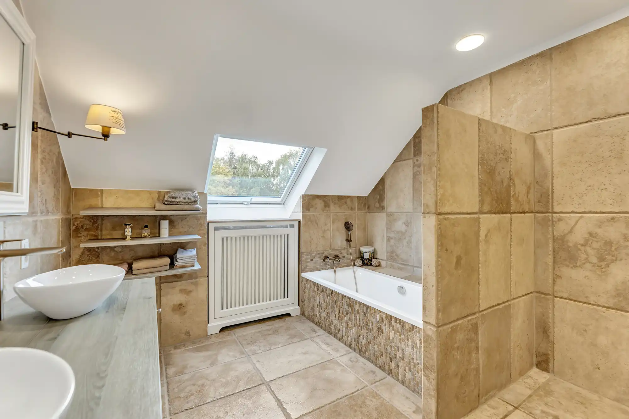 Prachtig, instapklare woning op een rustige locatie foto 22