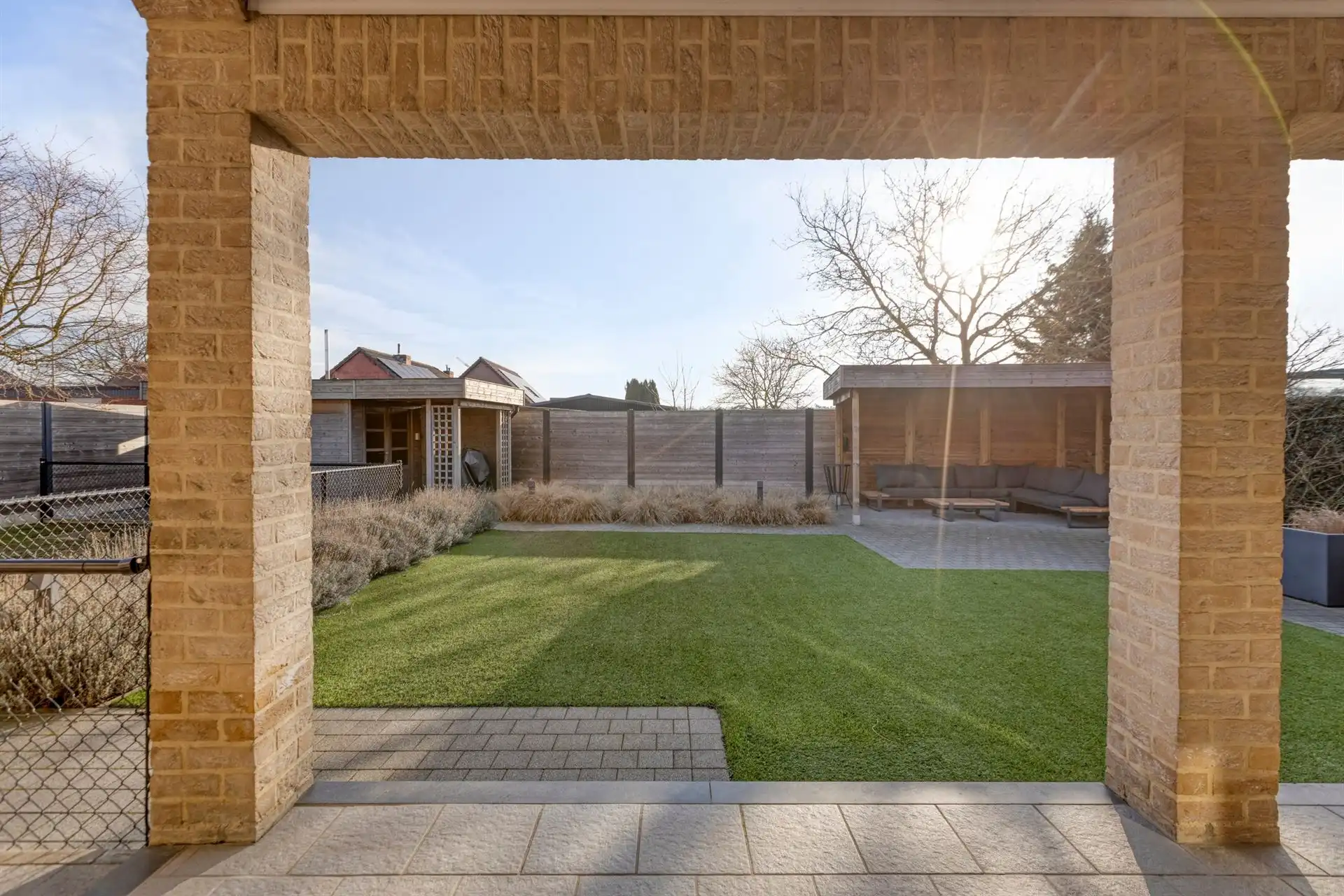 Gerenoveerde en energiezuinige woning met hoogwaardige afwerking in een rustige woonwijk te Wiemesmeer foto 32