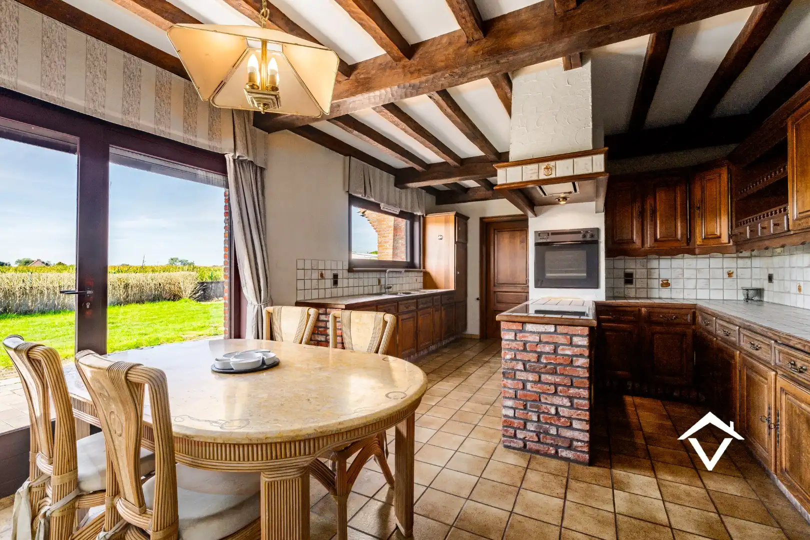Alleenstaande woning met een rustige ligging te Koekelare foto 12