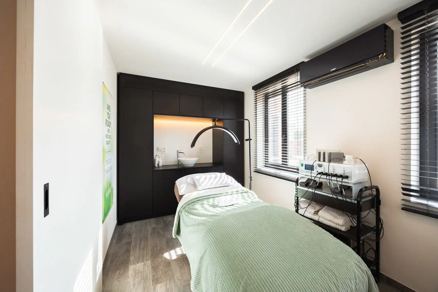 Prachtig landhuis met uitzonderlijk veel ruimte foto 24