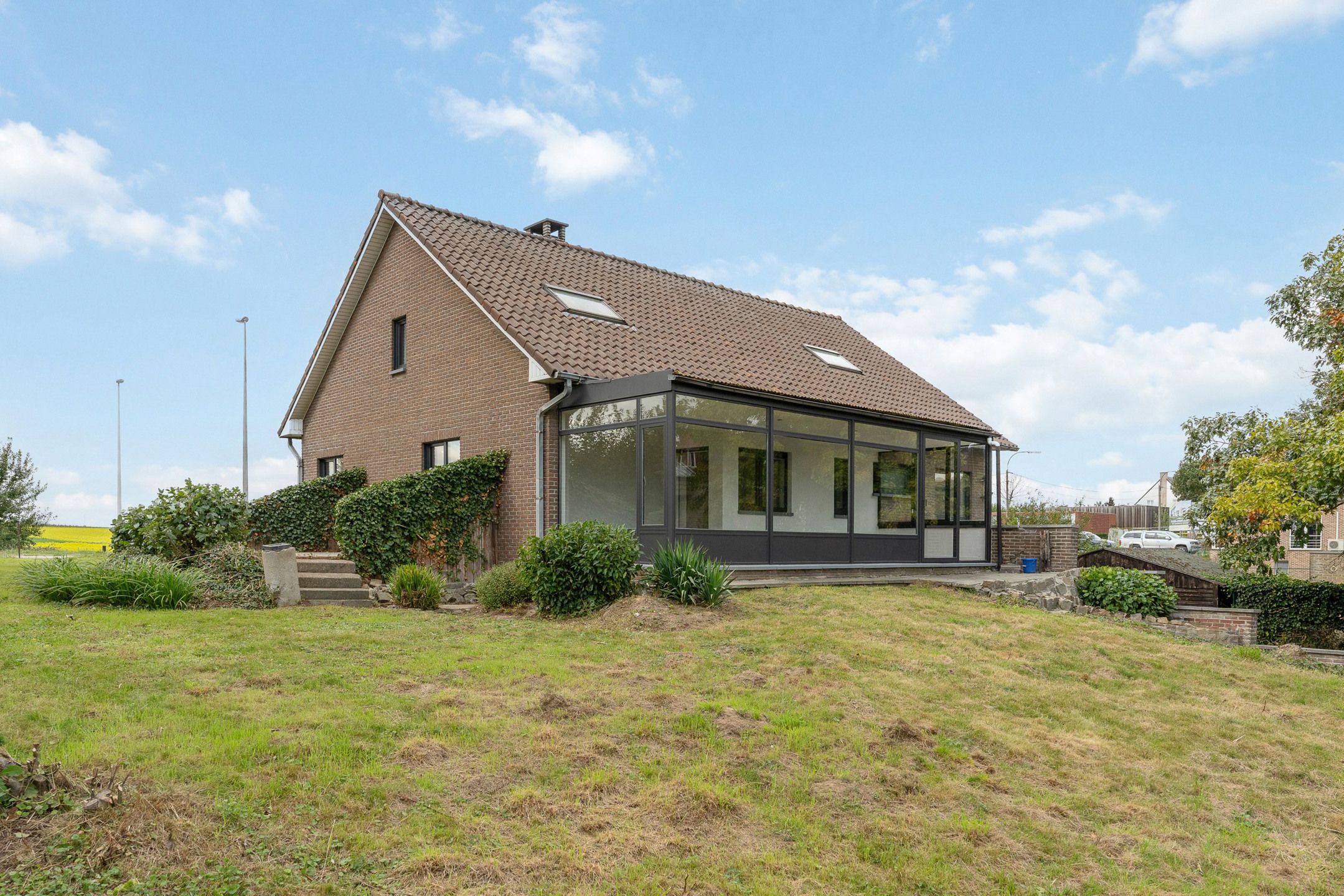 Recent gerenoveerde 4-gevelwoning te Riemst foto 22