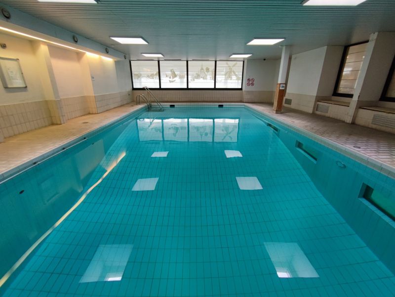 Studio met panoramisch zeezicht foto 8