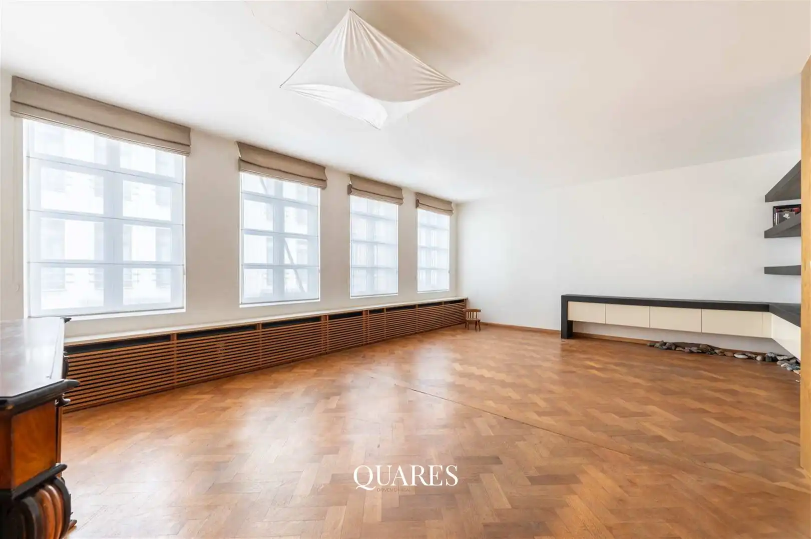 Herenhuis met zuidgerichte tuin en terras in het historisch centrum foto 13