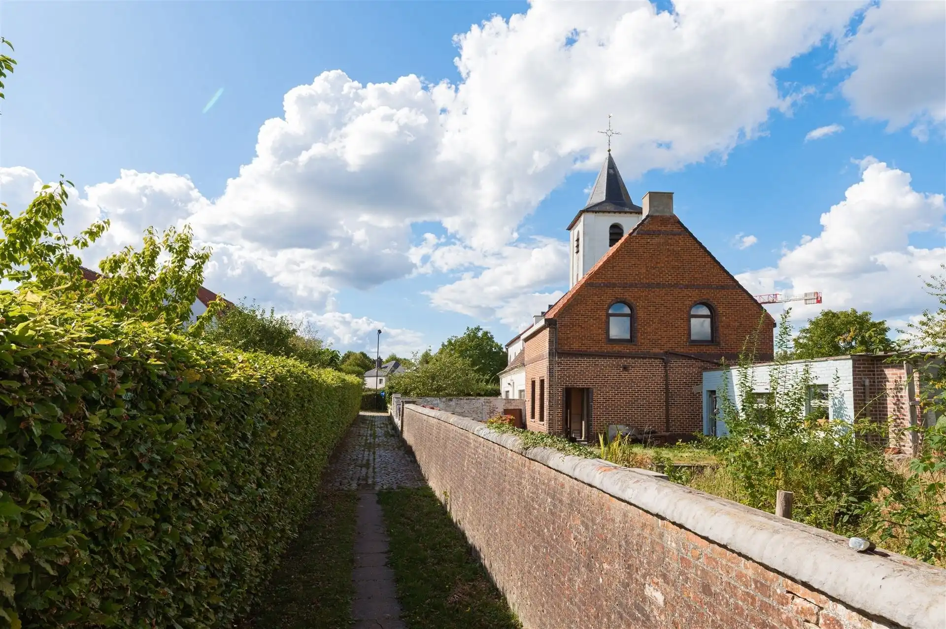 2 te renoveren woningen in het pittoreske Moregem foto 5